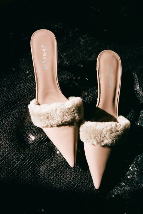 vrouwen Jeffrey Campbell smaakvol taupe lakcombinatie V2LZ1702 muilezel met hakken