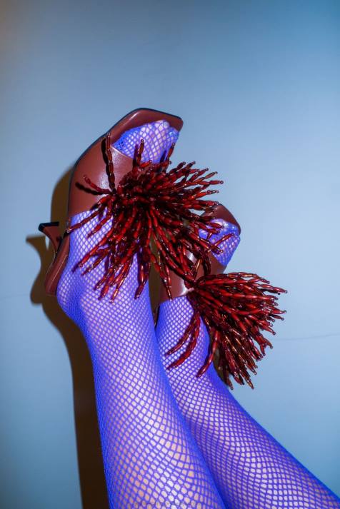 vrouwen Jeffrey Campbell meneer-big-pom baksteenrood V2LZ1609 sandaal met hak